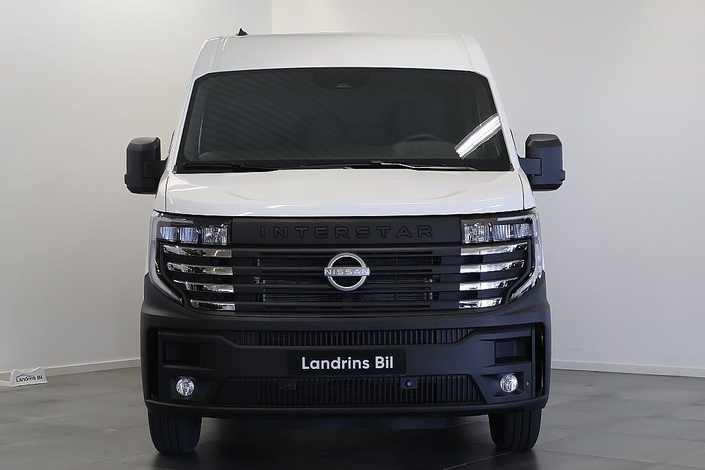 Nissan Interstar